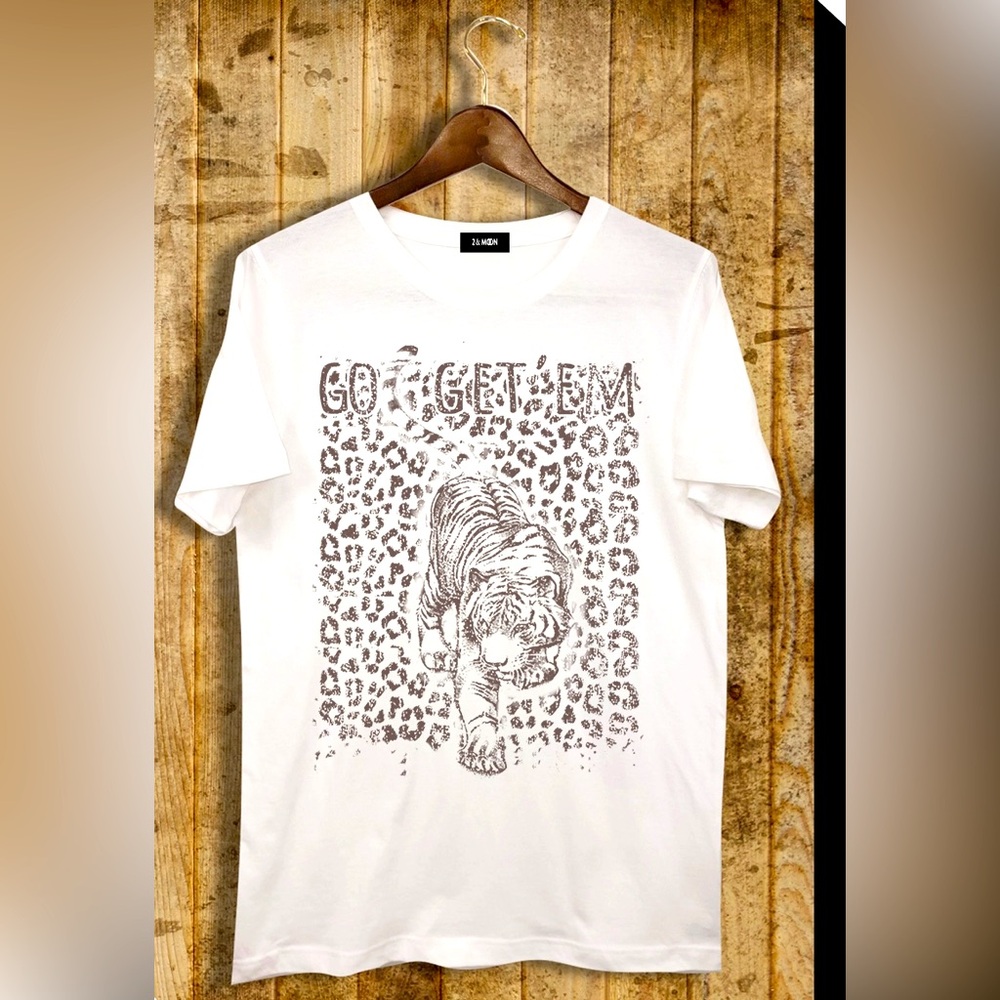 “Go Get Them” Tiger Graphic Tee